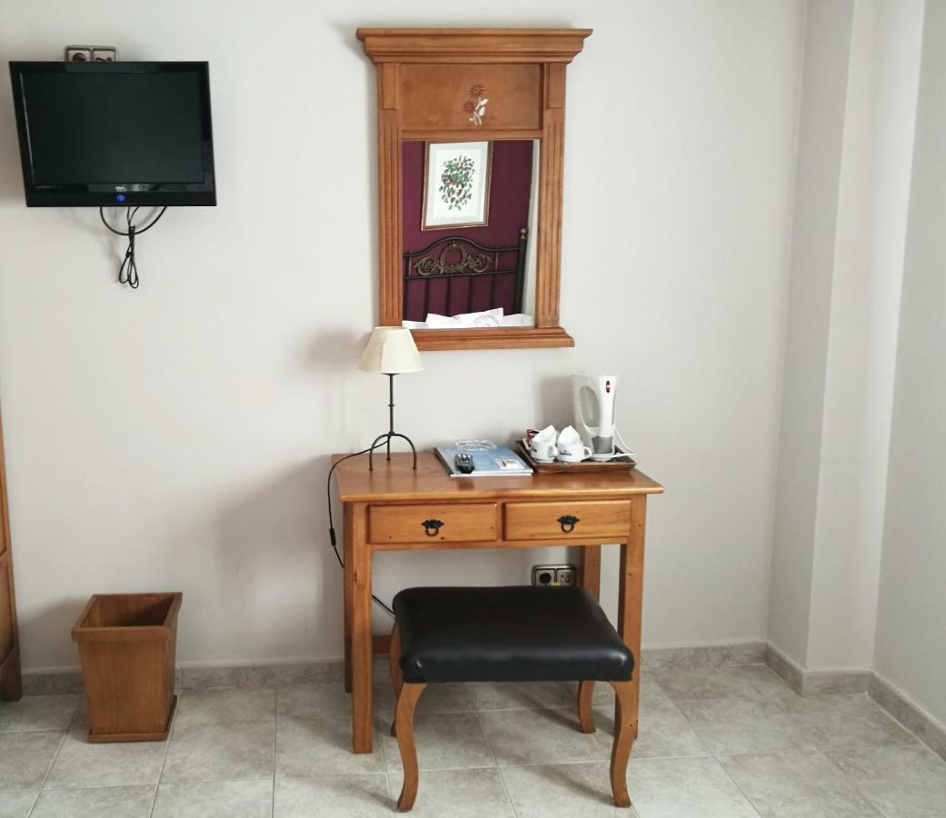 Posada Del Camino Real Torrelaguna Extérieur photo