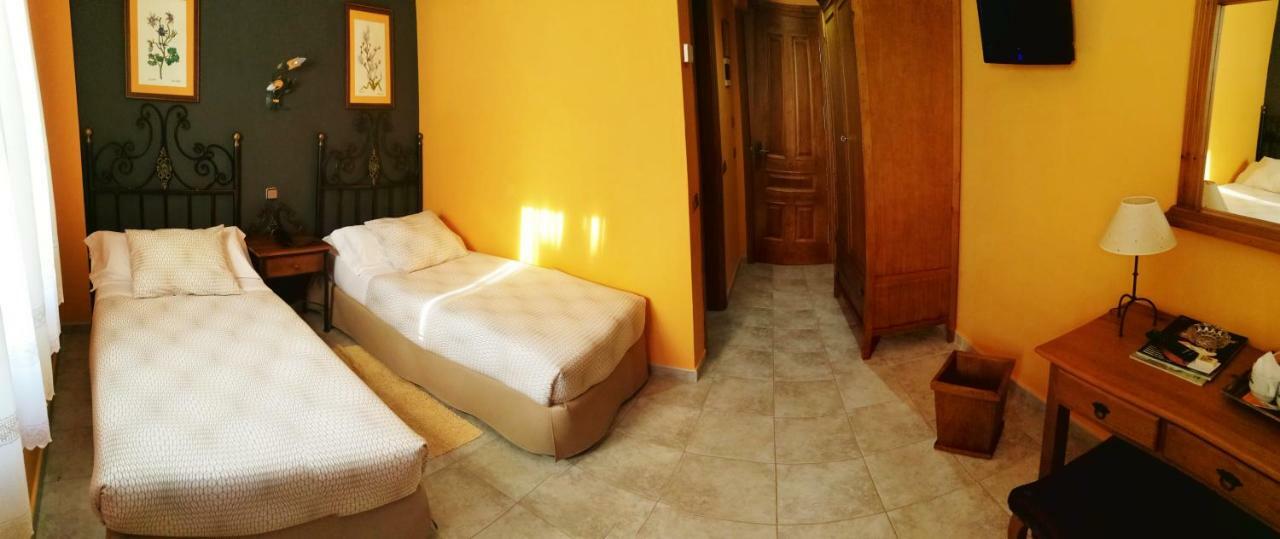 Posada Del Camino Real Torrelaguna Extérieur photo