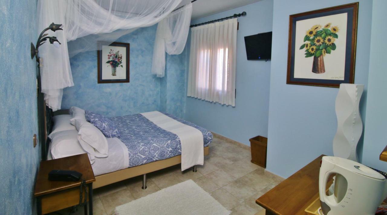 Posada Del Camino Real Torrelaguna Extérieur photo