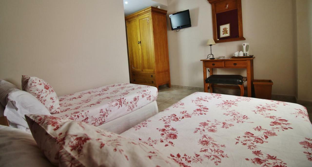 Posada Del Camino Real Torrelaguna Extérieur photo