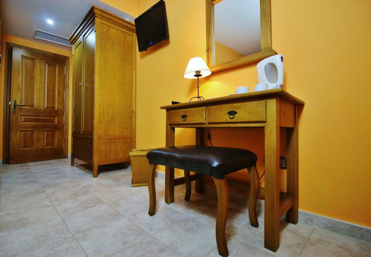 Posada Del Camino Real Torrelaguna Extérieur photo
